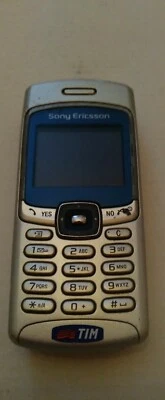 Cellulare Sony Ericsson T230 non funzionante solo per pezzi di ricambio - Immagine 1 di 4