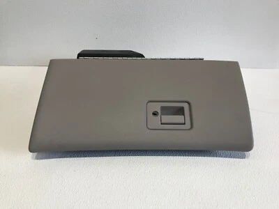 96-97 福特 Crown Victoria 手套隔层盒 原始设备制造商 — 第 1/4 张图片