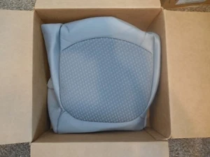 New Saturn GM OEM Outlook Second Row Rear Seat-Seat Cushion Cover Right 25939195 - Picture 1 of 1
