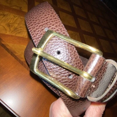 Fivela de bronze couro marrom granulado cinto vintage tamanho 42 EUA feito à mão novo sem etiquetas - Imagem 1 de 4