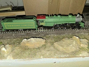 Tyco/Mantua Southern Crescent Limited 4-6-2 Pacific - Picture 1 of 11