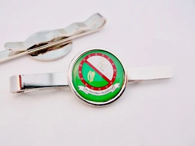 IRISH NAVAL SERVICE IRELAND DEFENCE FORCES BADGE TIE SLIDE GRIP PIN CLIP GIFT - Image 1 of 3
