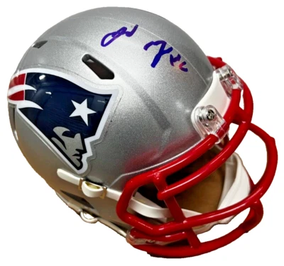 Mini casco de fútbol americano firmado por Jerod Mayo (NUEVOS PATRIOTAS DE INGLATERRA) BECKETT AD47250 Foto 1 de 2