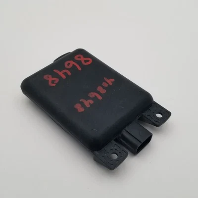 Hyundai Elantra 2017 2018 lado izquierdo trasero módulo punto ciego 95811 F2100 Foto 1 de 4