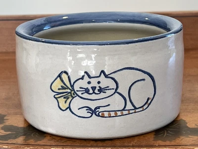 Louisville Gres Gatito Sonriente Gato Diseño Alimento Agua Alimento Cuenco Foto 1 de 4