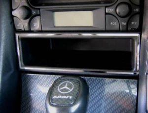 D Chrom Rahmen für die Ablage vorne / Mercedes W208 CLK - Edelstahl poliert - Picture 1 of 3
