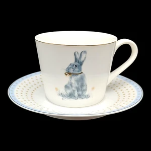 Spode Meadow Lane Kaffee Tee Tasse & Untertasse - 8 Unzen klein blau weiß Hase Kaninchen - Bild 1 von 8