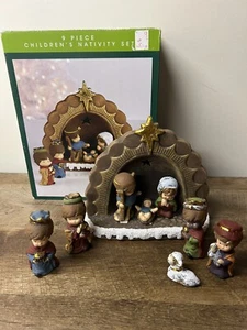 Vintage 9 Piece North Pole Children’s Nativity Set With Original Box. - Picture 1 of 6