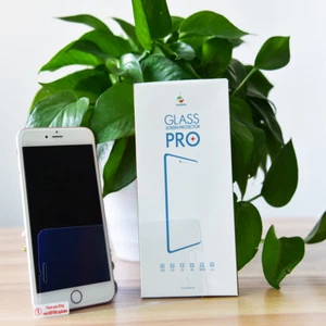 Znoble iPhone 6S Plus/6 Plus Tempered Glass Screen Protector (2-Pack) NEW - Picture 1 of 5