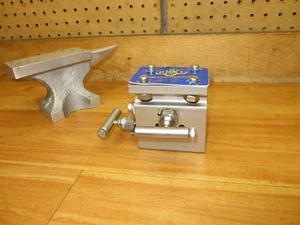 PGI M-618SCT *NEW OLD STK* 2 Valve Manifold - Picture 1 of 8