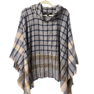 Poncho con capucha a cuadros dobladillo con flecos talla única Marc New York para mujer Foto 1 de 4