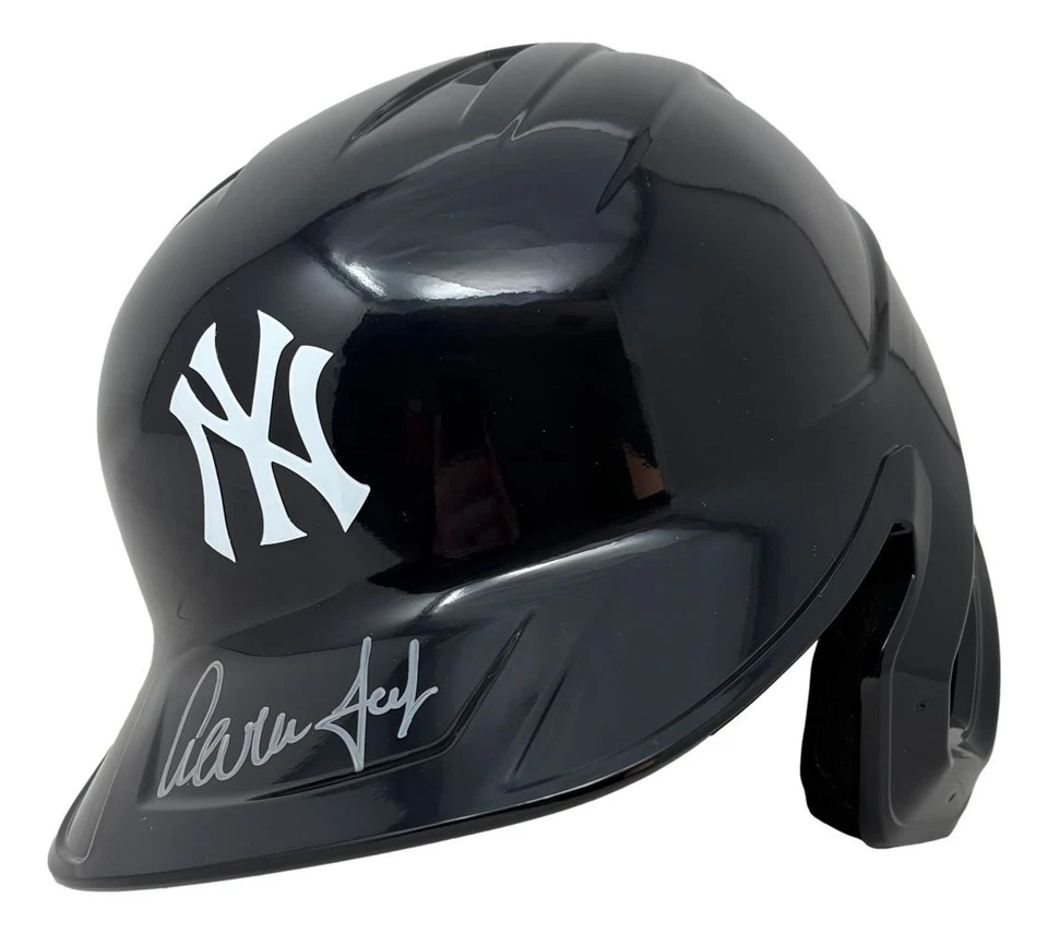 Шлем ватина с автографом Аарона Джаджа из New York Yankees FS копия Fanatics - Изображение 1 из 2