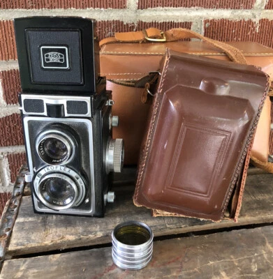 Vtg Zeiss Ikon Ikoflex Film Camera 75mm 3.5 Leather Travel Bag & Xtra Color Lens - Image 1 of 4