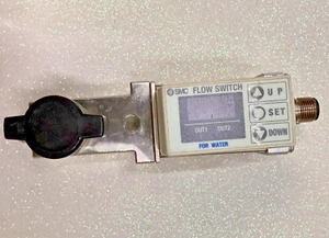 SMC STRÖMUNGSSCHALTER PF2W720T-03-27 für Wasser - Bild 1 von 7