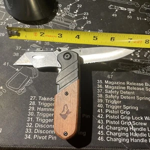Husky Dual Blades 2-in-1 Folding Utility Serrated Knife - Picture 1 of 4