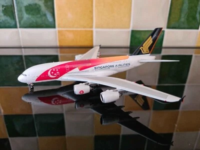 Singapore Airlines Airbus A380 9V-SKI 50th Anniversary - Immagine 1 di 4