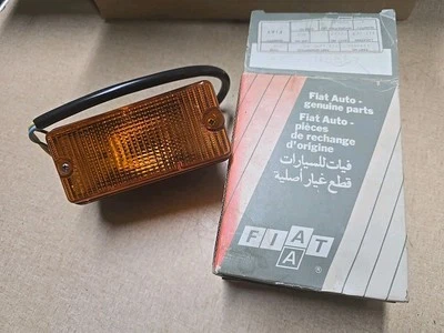 Новый из старых запасов новый заводской объектив FIAT Strada 126 850 передняя лампа парковочный поворот под правую руку 4399054 - Изображение 1 из 4