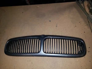 1998 1999 2000 2001 2002 2003 JAGUAR XJ8 XJ8L XJR XJ SPORT GRILLE GREY - Picture 1 of 1