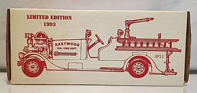 Ertl 1/30 1937 Aherns Fox Fire Engine Coin Bank - Image 1 of 4