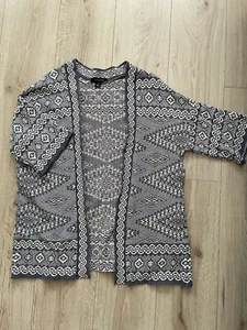 Primark G Blue White Aztec Pattern Short Sleeve Knitted Cardigan Medium 12 - Picture 1 of 2