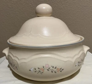 PFALTZGRAFF REMEMBRANCE 2 QT CASSEROLE PINK FLOWERS # 315 - Picture 1 of 4