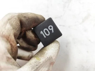 VW PASSAT B3/B4 3A2, 35I 357906381A Relais 1.90 Diesel 55kw 1994 27177370 - Photo 1/3