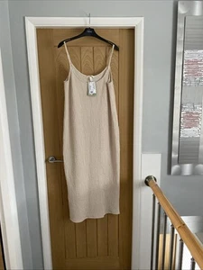 Ladies NWT Size L Neutral H&M Stretchy Textured Fitted Dress - Picture 1 of 6