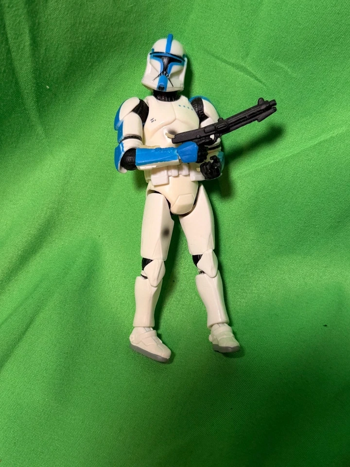 Tropa de soldado clon de color de Star Wars azul daño de batalla exclusivo de EE Foto 1 de 1