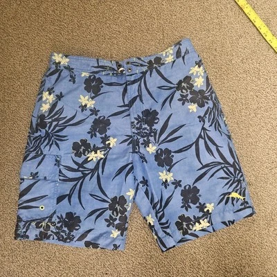 Pantalones cortos de natación Tommy Bahama para hombre medianos florales camiones Foto 1 de 4