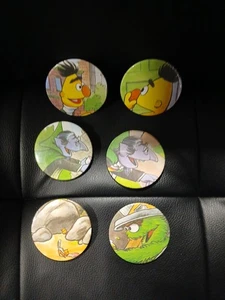 6 Vintage Sesamstraße Bert & Count Oscar Pin Anstecker/Pin 2 1/2" Button  - Bild 1 von 11