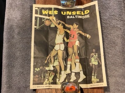 1970-71 Topps Basketball insert Poster - Wes Unseld, Bullets, HOFer - Image 1 of 4
