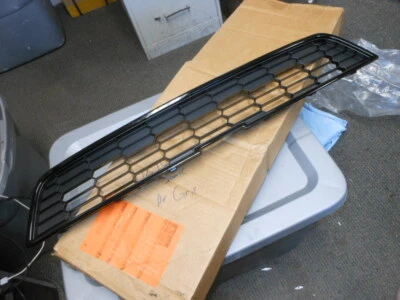 Parrilla superior GM OEM Chevrolet Chevy 2012-2016 Sonic Aveo T300 95215845 Foto 1 de 4