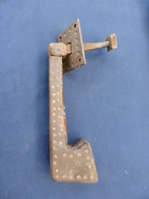 Pendeloque Heurtoir Marteau porte d'entrée clou rosace fer forgé ancien Ht 16,5 - Photo 1/4