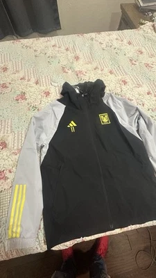 Tigres UANL Jersey Size Médium ( Juan Bruneta ) TRACK JACKET AUTENTICA UTILERIA  - Image 1 of 4