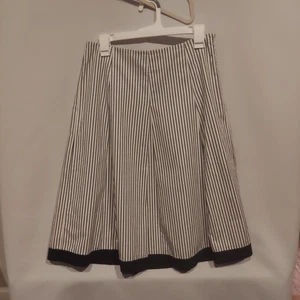 Talbots Womens Black & White Pleated Pinstripe 100% Cotton Midi Skirt Size 4 - Picture 1 of 15