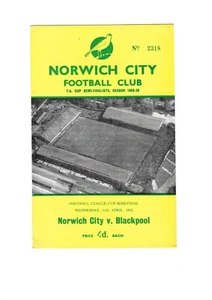 61/62 Football League Cup Semi - Final Norwich City v Blackpool - Picture 1 of 1