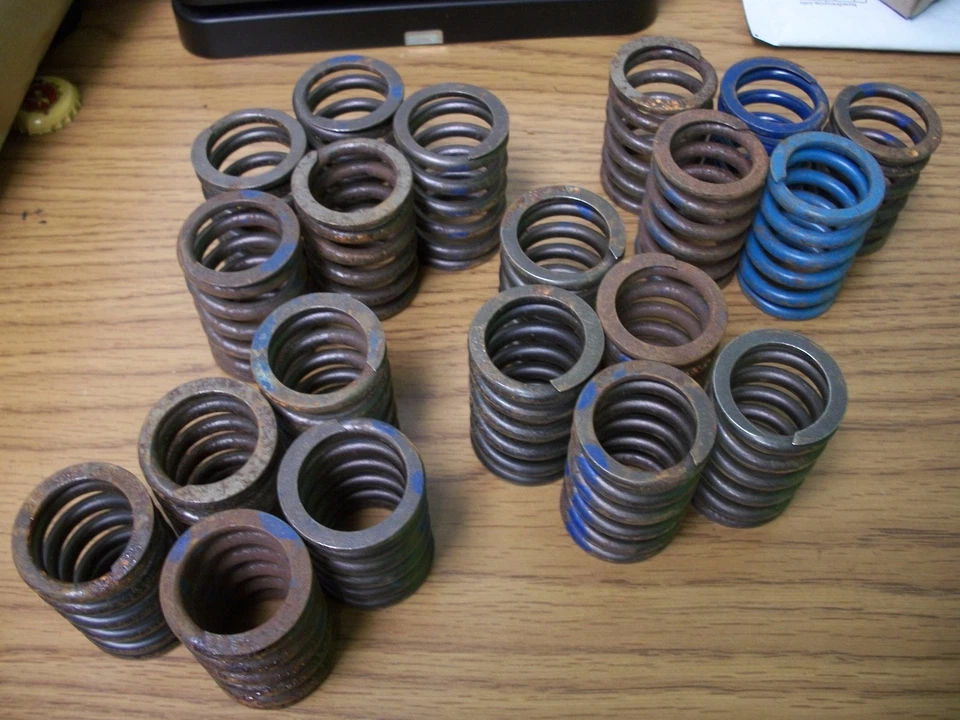 Juego de 20 resortes de válvula de motor. 1739534 41127 Daimler Chrysler Foto 1 de 1