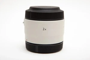 Getestet【Neuwertig】Canon RF 2x Extender Telekonverter für ausgewählte spiegellose Objektive - Bild 1 von 4