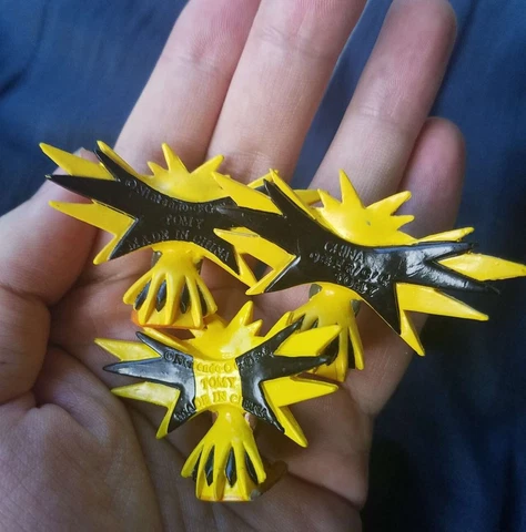U6  Tomy Pokemon Figure 1st Gen  Zapdos (3 Versions) Cover