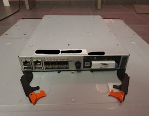 IBM V3700 Storwize Kanister R0636-F0001-01 00AR108 Node Controller mit Akku - Bild 1 von 1