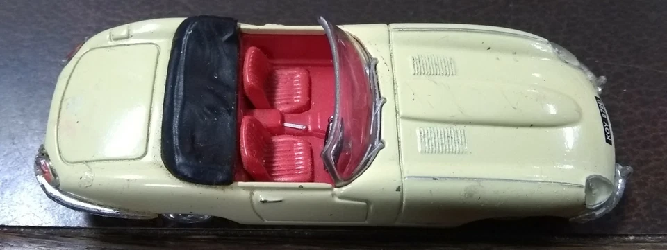 Corgi Jaguar E-type - Toy Car(FC-24-4-JV31) - Image 1 of 4