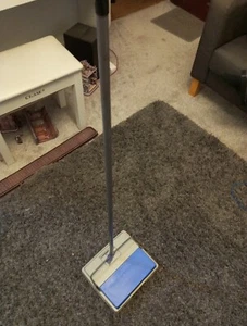 bissell carpet Sweep cleaner Manual Carpet Sweep - Picture 1 of 8