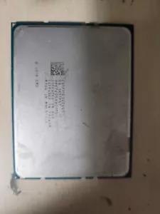 Procesador de servidor AMD EPYC ZS1711E3VIVG5 32 núcleos 1,7 GHz Socket SP3 180W - Imagen 1 de 2