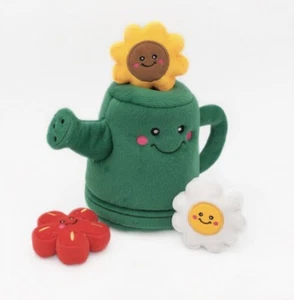 ZippyPaws Zippy Burrow Interactive Dog Toys - Watering Can With Flowers!!!! NWT! - Picture 1 of 2