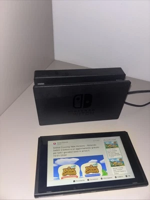 Nintendo Switch - Grigio (10002199) PARI AL NUOVO + GIOCHI - Immagine 1 di 3