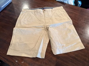 Tommy Hilfiger Men's Classic Regular Fit Khaki Chino Shorts Size 38 NWT - Picture 1 of 6