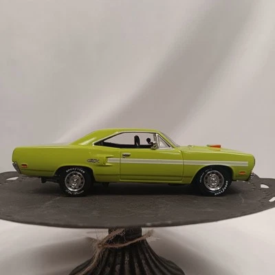Matchbox 1970 Plymouth GTX 1:43 Muscle Car Collection With COA [1235] - Image 1 of 4
