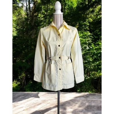 Chaqueta de primavera ligera vintage años 70 en un bonito amarillo pastel!  Foto 1 de 4