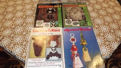 4 libri d'arte animali macramè vintage modelli volumi 1 e 2 Susan Shwartz & Critte - Immagine 1 di 4