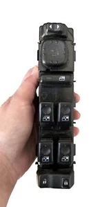 2003-2006 GMC Yukon Left Driver Window Switch 15202850 OEM - Foto 1 di 5